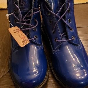 Kids Timberland boots size 4